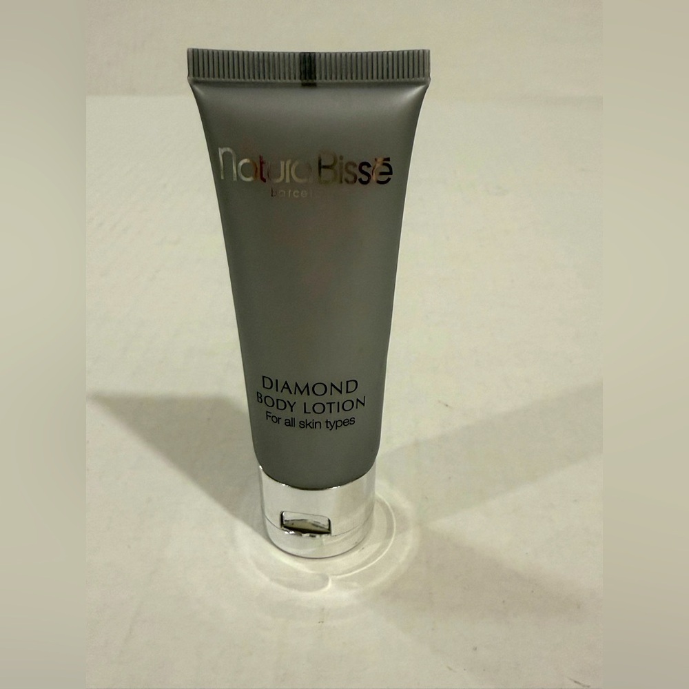 Natura Bisse Trump Hotel Exclusive Diamond  Body Lotion Trial Size 1.375 Oz